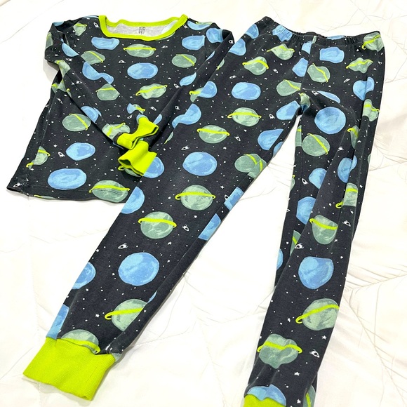SOLD-Gymboree RARE Boys pjs (size 7) SPACE ready! - Picture 1 of 3